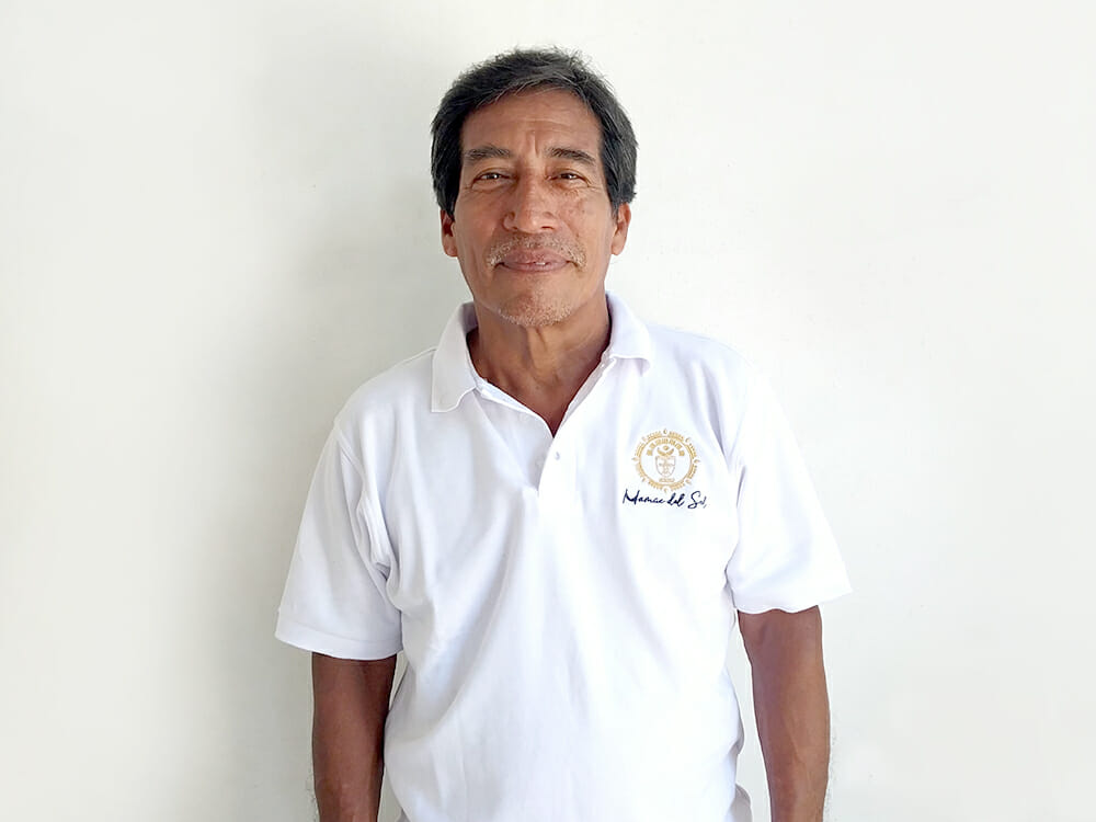 artisan nicaragua iris